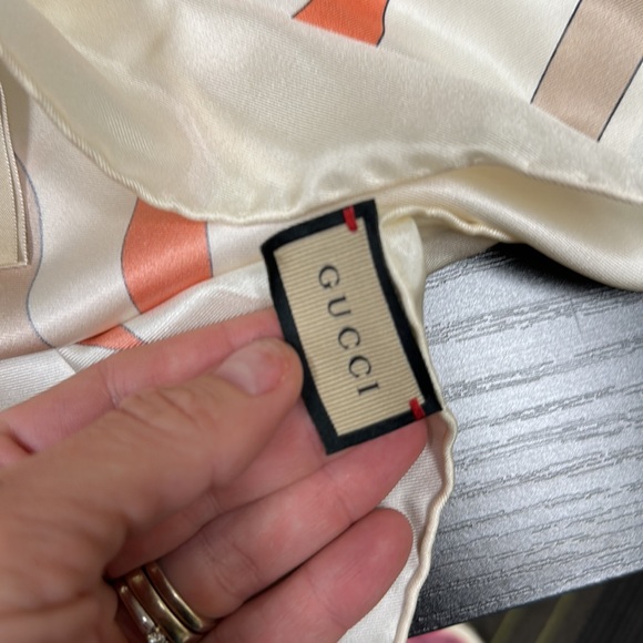 Gucci silk scarf - Picture 4 of 4
